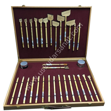 Karin Celi Kalem Seti Özel Ahşap Çantalı 33 Parça